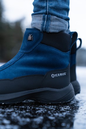 Location Image of color Dark Denim