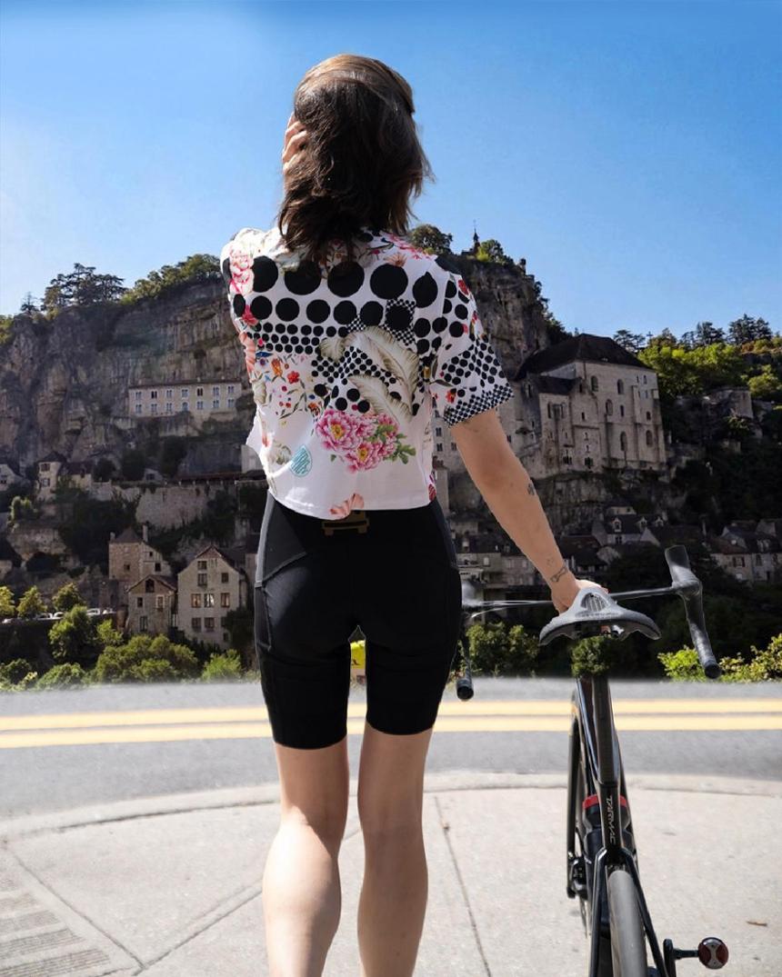 Location Image for Crop Top Cycling Jersey - Women's