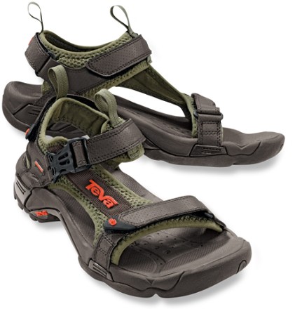 sandals for men 2020