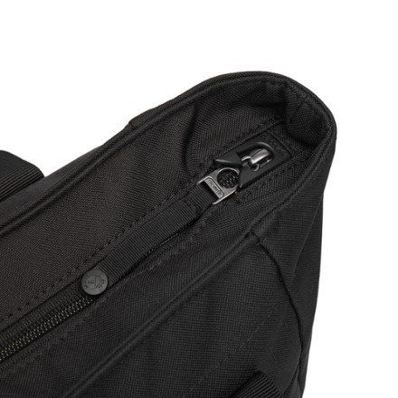 Pacsafe GO Totepack 7