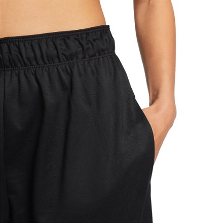 Nike Attack Mid-Rise 5" Shorts - Women's 9