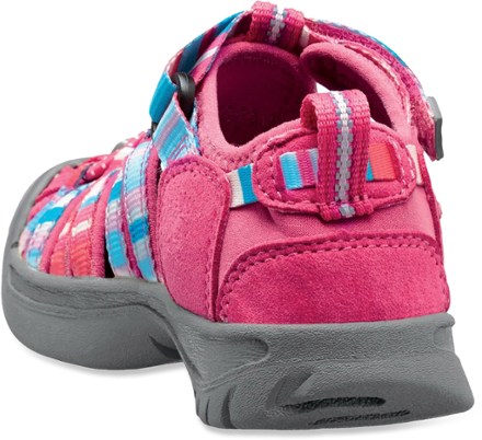 Back View (Raya Honeysuckle)