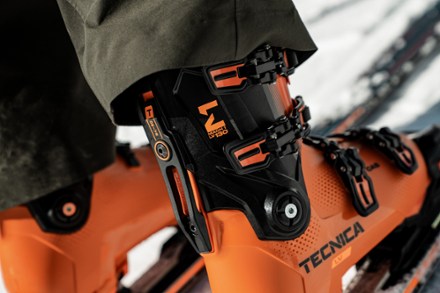 Tecnica Mach1 LV 130 Ski Boots - Men's - 2025/2026 10