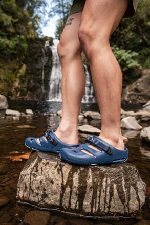 Location Image for ApreAqua CT Water Shoes - Men's