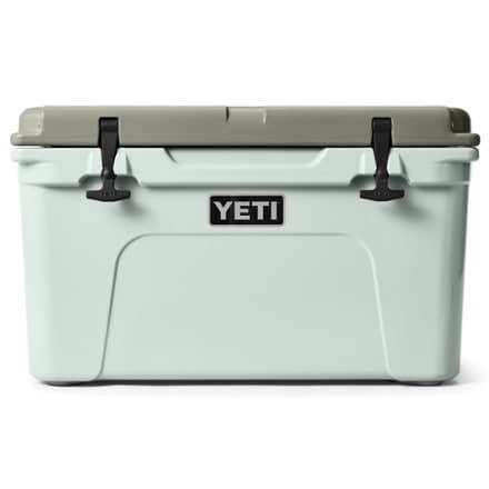YETI Tundra 45 Cooler 0