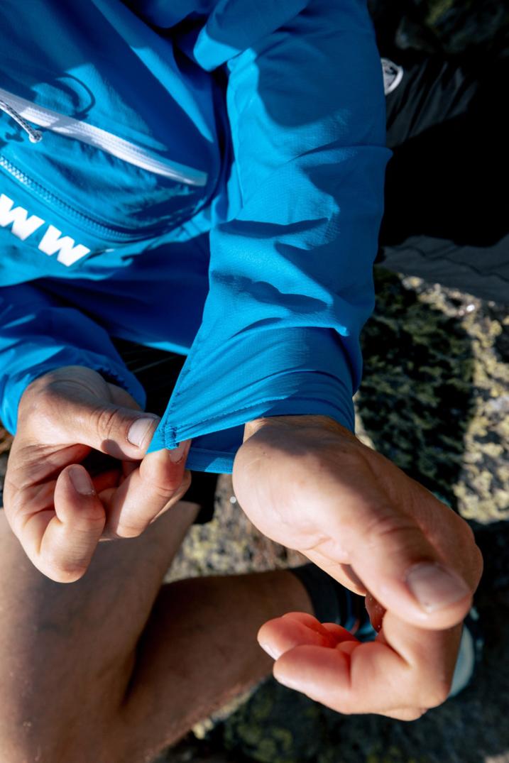 Location Image for Aenergy WB Hooded Jacket - Men's