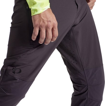 PEARL iZUMi Elevate Bike Pants - Men's 8