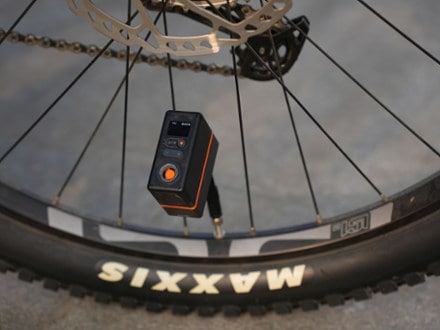 FLEXTAIL Tiny Tire Pump 200 6