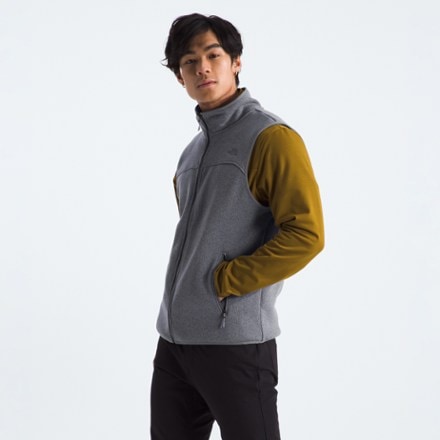 The North Face Front Range Fleece Vest - Men's 4