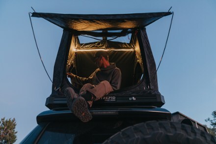 Location Image of color Black