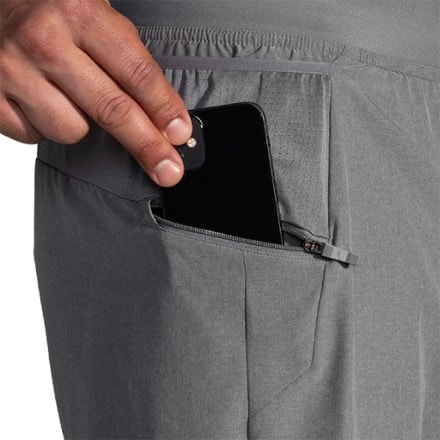 Brooks Sherpa 2-in-1 Shorts - Men's 5" Inseam 4