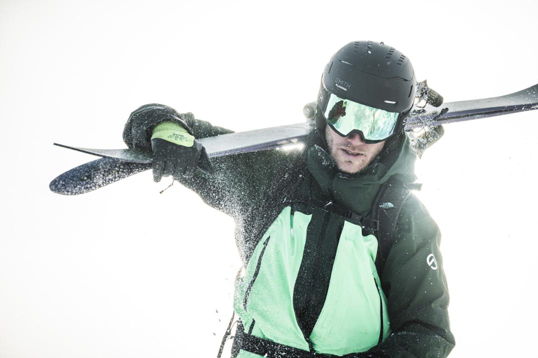 Location Image for Vantage 2 Mips Snow Helmet