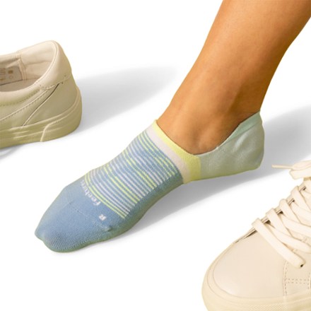 Feetures Everyday No-Show Socks - Women's 2