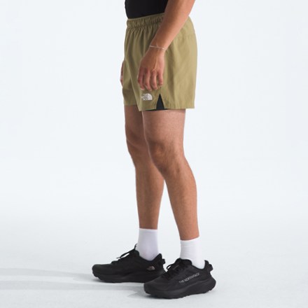 The North Face Lightbright 2-in-1 5" Shorts - Men's 3