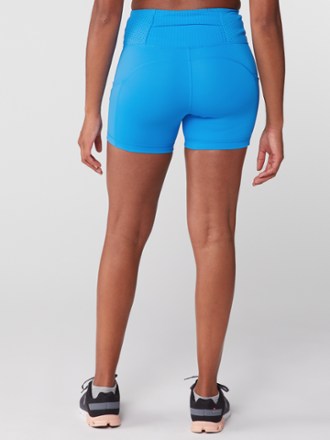 Brooks Method 5" Shorts - Women's 2