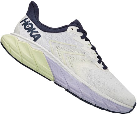 hoka arahi size 8