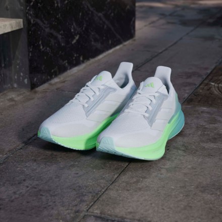 Location Image of color Ftwr White/Dash Grey/Lime