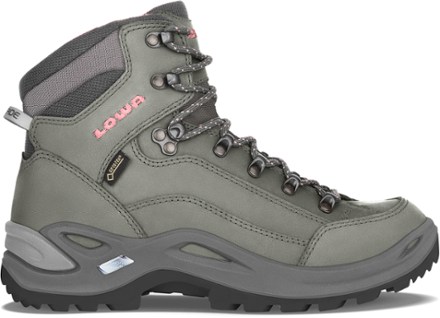 best lowa hiking boots