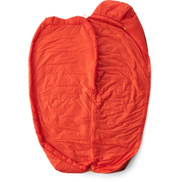 Detail Image of color Picante Red