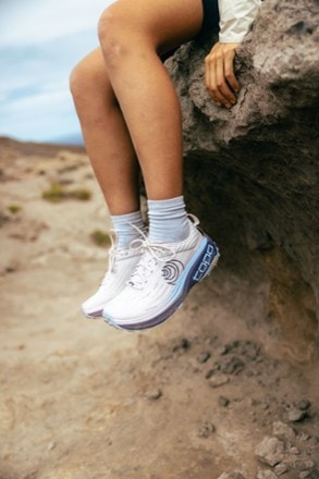 Topo Athletic Vista Trail-Running Shoes - Women's 5