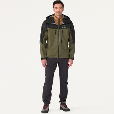 Arc'teryx Alpha SV Jacket - Men's 3