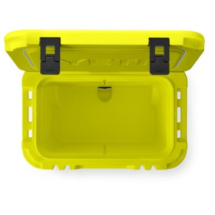 YETI Roadie 32 Wheeled Cooler 6