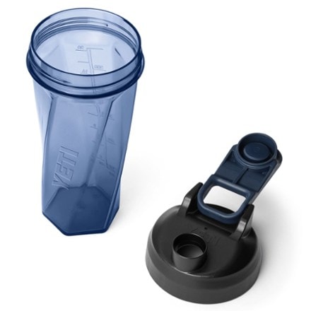 YETI Yonder Shaker Bottle with Quick-Access Cap - 27 fl. oz. 4