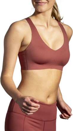 Brooks Dare V Neck Bra 4