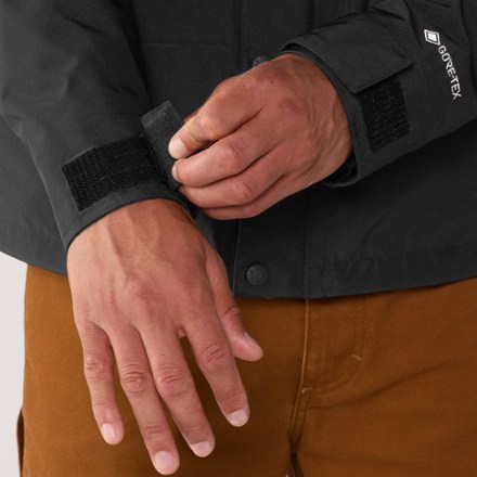 The North Face GORE-TEX Mountain Jacket - Men's 8