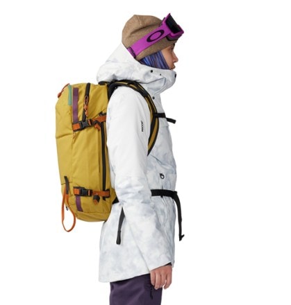 Mountain Hardwear Gnarwhal 25 Snow Pack 7