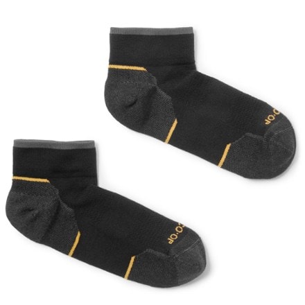 REI Co-op Swiftland Run Quarter Socks 1
