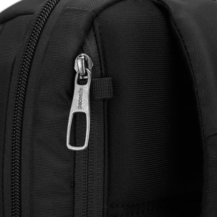 Pacsafe X Anti-Theft 16" Commuter Pack 4