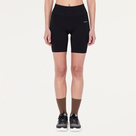 CIRCLE Keep The Flow Shorts 2.0 - Women's 1