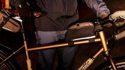Two Wheel Gear Commute Top Tube Stash Bag 9