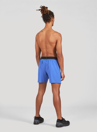 discount 'running clothes