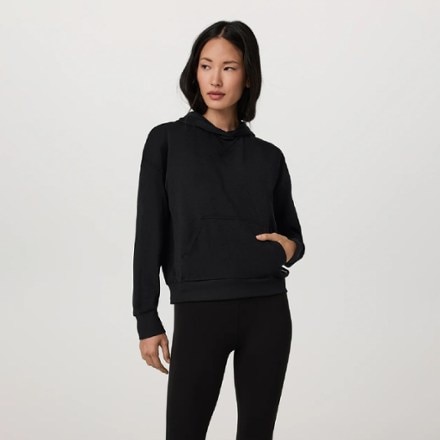Vuori Halo Modern Pullover Hoodie - Women's 3