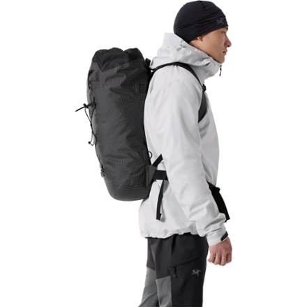 Arc'teryx Alpha FL 30 Pack 5