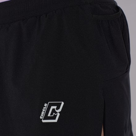 CIRCLE Legend Shorts 2.0 - Women's 6
