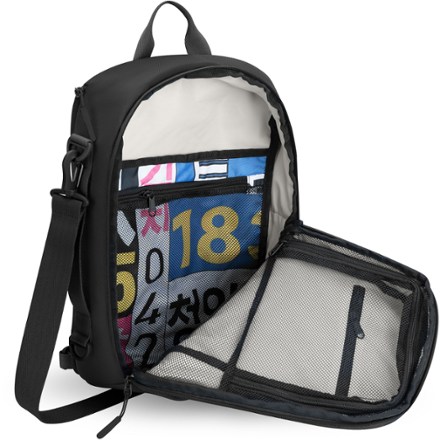 Sherpani Mia 20 L Pack 4