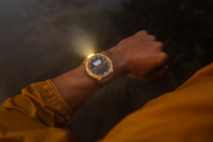 Location Image for Instinct Crossover AMOLED