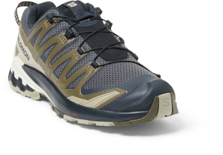 Salomon XA Pro 3D V9 Trail Shoes - Men's 3/4 view