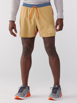 Roark Alta Light 5" Shorts - Men's 1