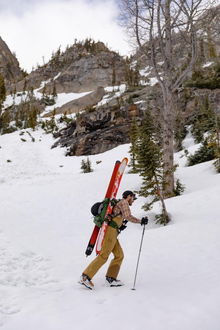Location Image for First Chair GTX Bib Snow Pants - Men's