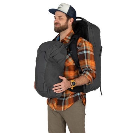 osprey backpack farpoint 70 70-Muted Space Blue litre main pack and a detachable 15 Osprey Farpoint 70 - Travel