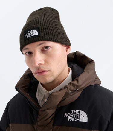 The North Face Logo Box Cuffed Beanie 1