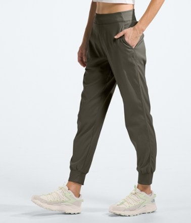 The North Face Aphrodite Joggers - Women's 4