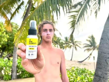 Raw Elements SPF 50 Mineral Sunscreen Spray 2