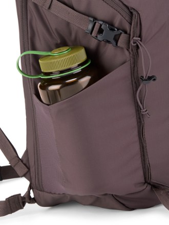 REI Co-op Ruckpack 30 Pack Bottle pocket (water bottle not included)