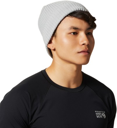 Mountain Hardwear Cabin to Curb Beanie 4