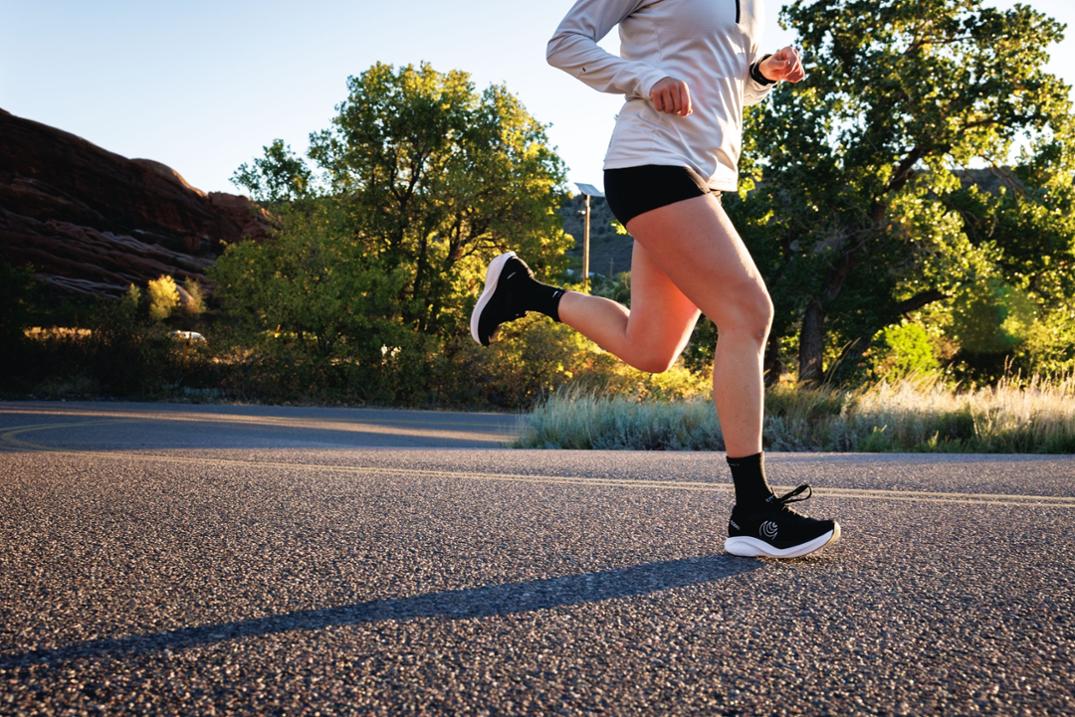 Location Image for Atmos 2 Road-Running Shoes - Women's